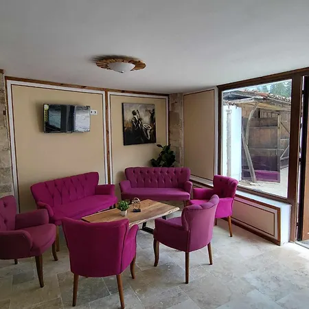 Oldhouse ゲストハウス 3*