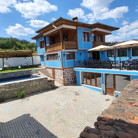 ゲストハウス Oldhouse コプリフシティツァ